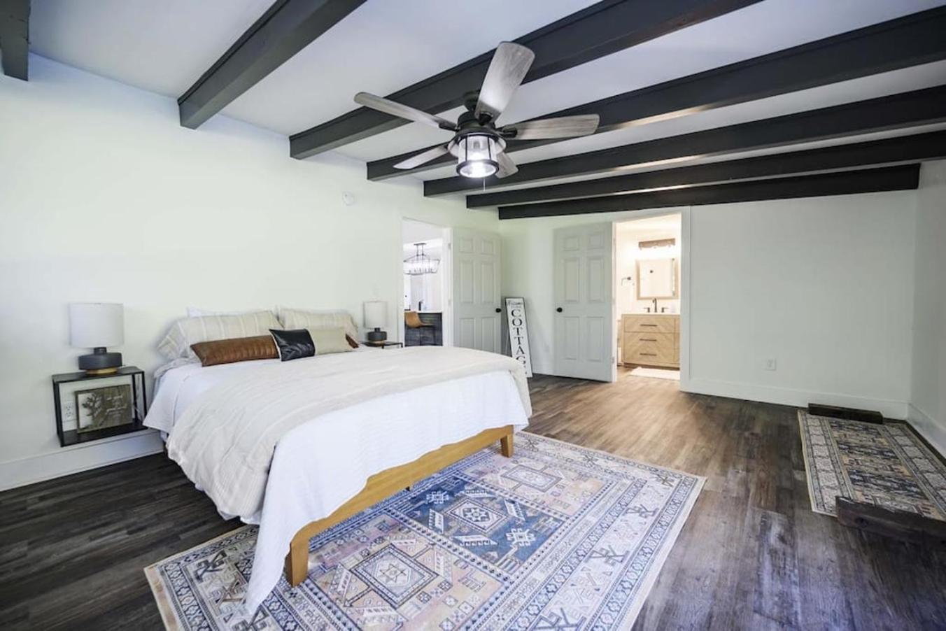 Gorgeous Renovated Home With Large & Private Lot Winchester ภายนอก รูปภาพ