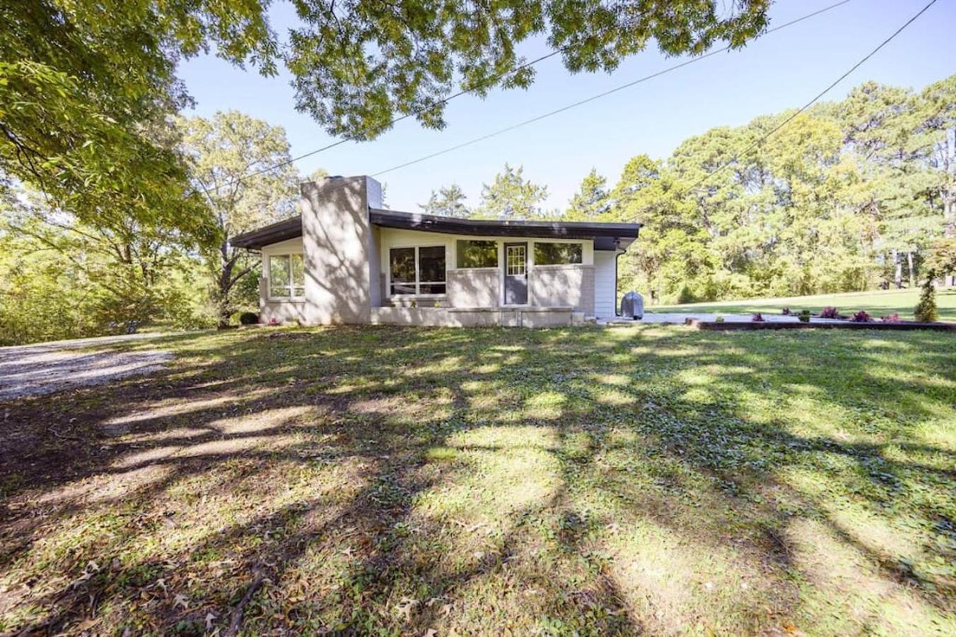 Gorgeous Renovated Home With Large & Private Lot Winchester ภายนอก รูปภาพ